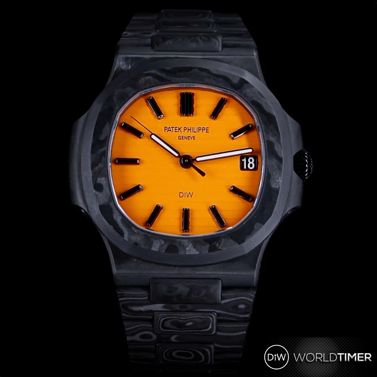 Patek Philippe Nautilus 5711 DiW ALL CARBON BLACK Orange Dial 金鷹5711 百達翡麗 | WORLDTIMER