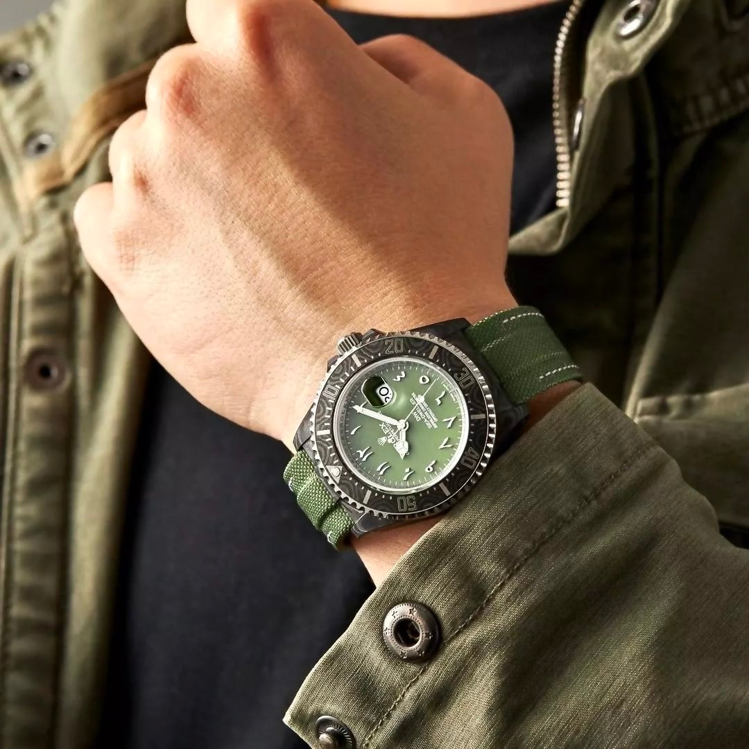 Rolex DiW Carbon Sea Dweller HUNTER ARABIC | WORLDTIMER