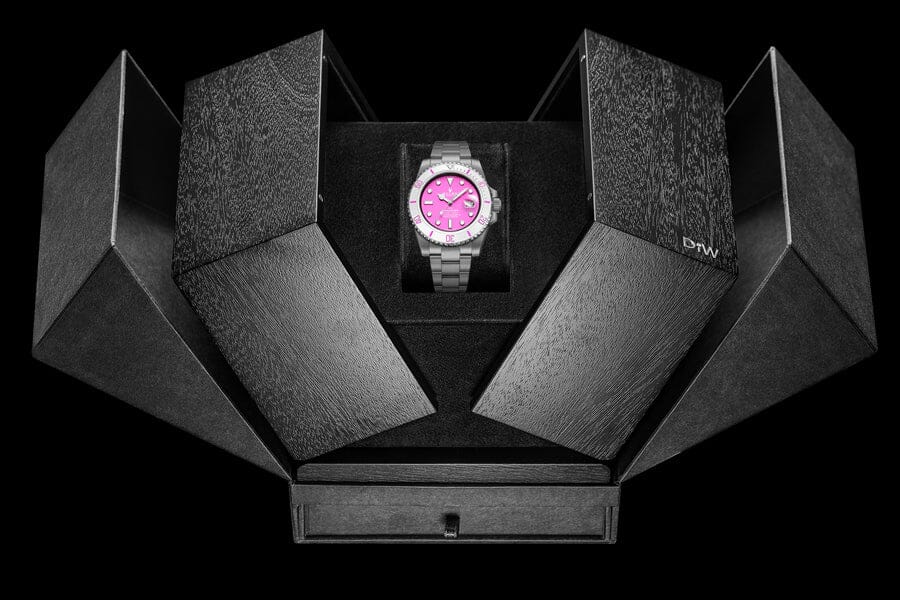 Rolex DiW Submariner FUCHSIA | WORLDTIMER