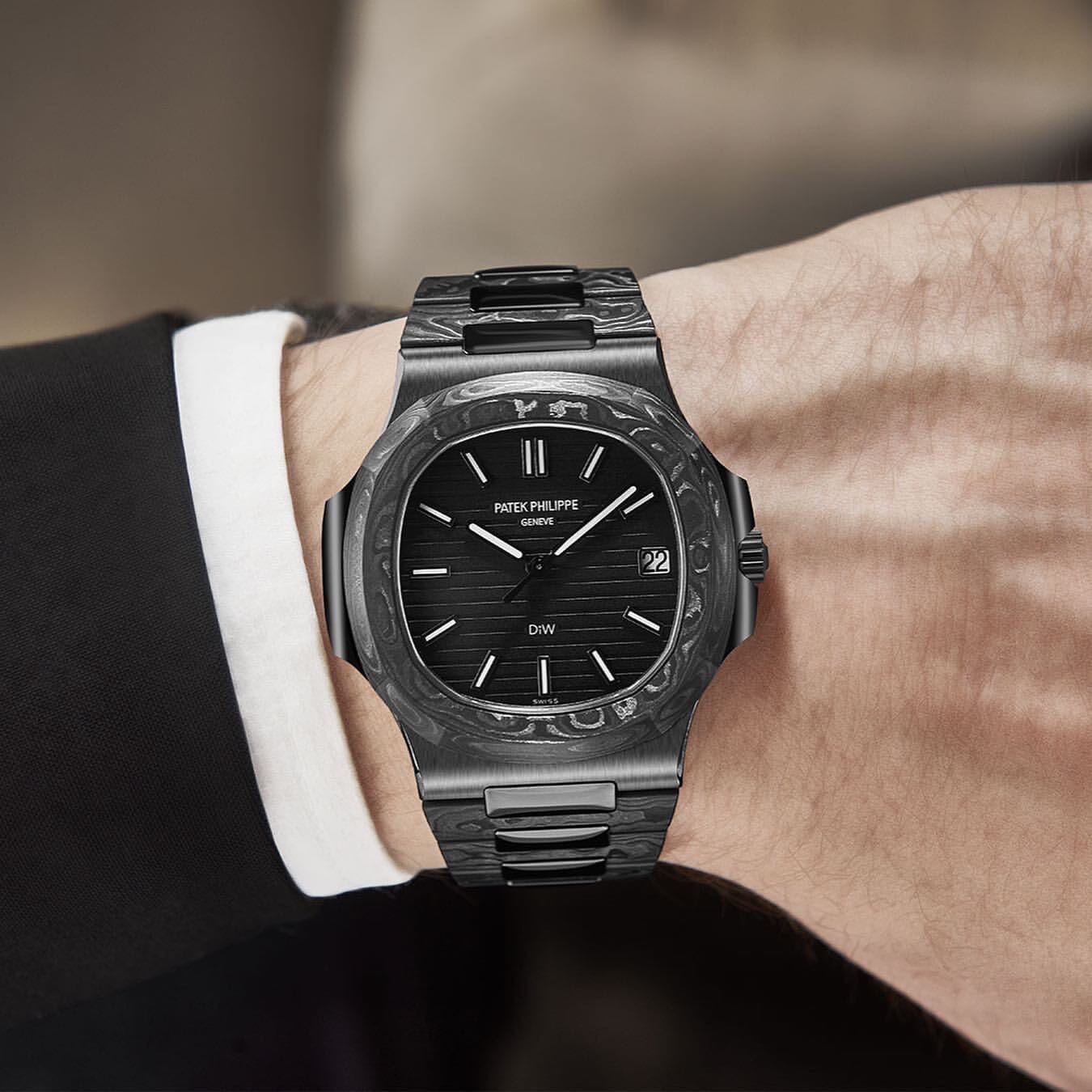 NTPT Carbon Patek Philippe DiW Nautilus 5711 BLACK GRAIL 百達翡麗 金鷹5711 | WORLDTIMER