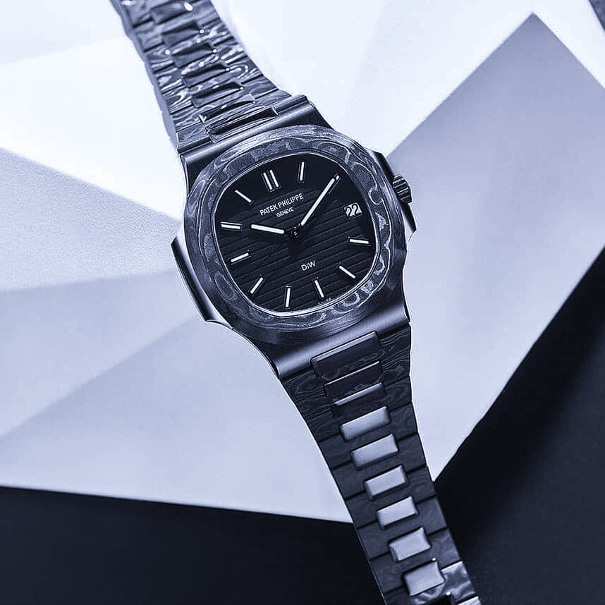 NTPT Carbon Patek Philippe DiW Nautilus 5711 BLACK GRAIL 百達翡麗 金鷹5711 | WORLDTIMER
