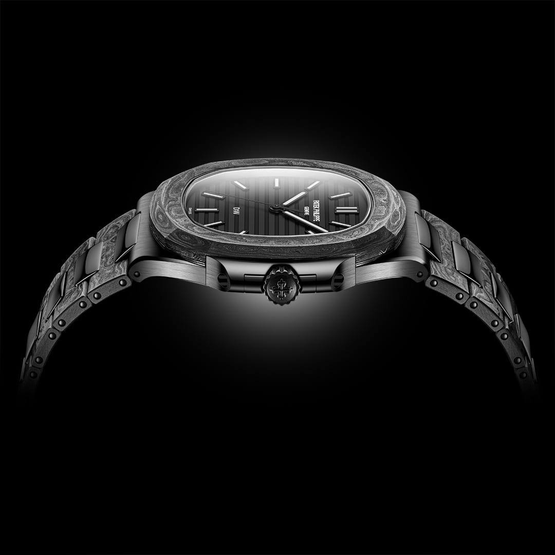 NTPT Carbon Patek Philippe DiW Nautilus 5711 BLACK GRAIL 百達翡麗 金鷹5711 | WORLDTIMER